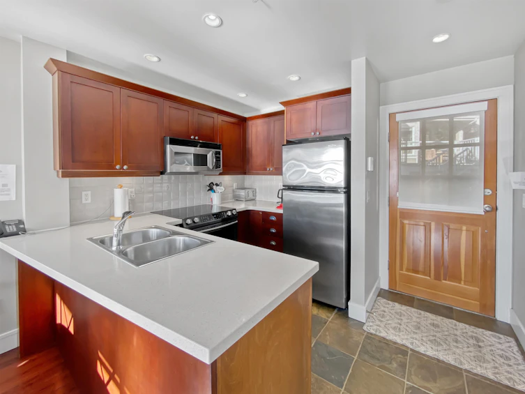 10C-2315 Mackinnon Road, Pender Island, BC, V0N 2M1 - 10