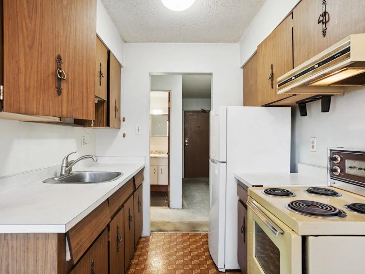213-1950 W 8th Avenue, Vancouver, BC, V6J 1W3 - 7
