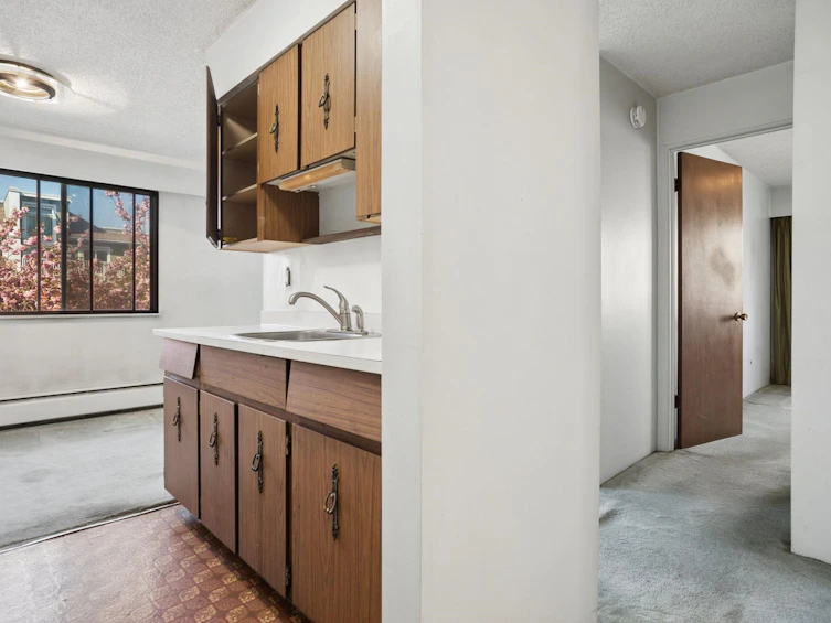 213-1950 W 8th Avenue, Vancouver, BC, V6J 1W3 - 6