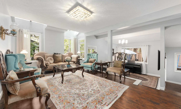 1991 Cedar Village Crescent
