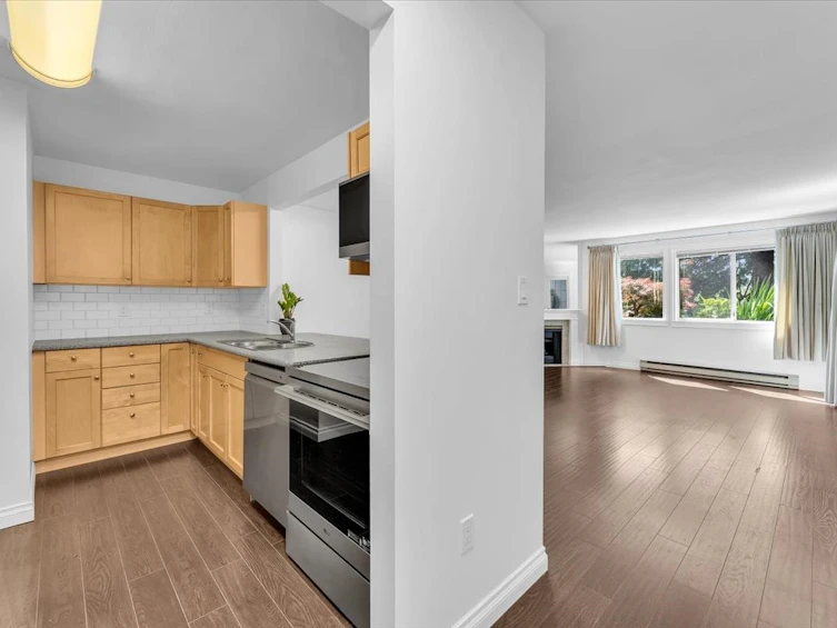 107-5350 Victory Street, Burnaby, BC, V5J 1T1 - 4