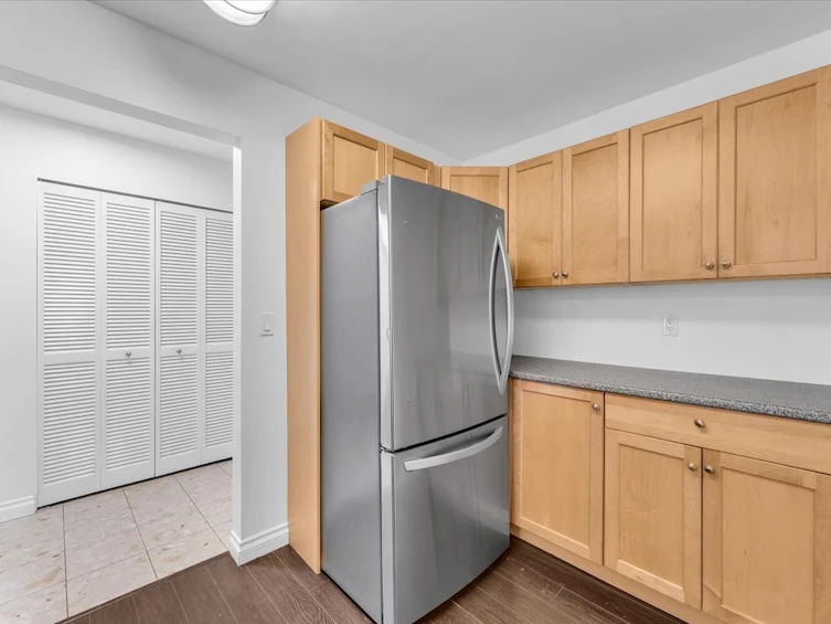 107-5350 Victory Street, Burnaby, BC, V5J 1T1 - 6