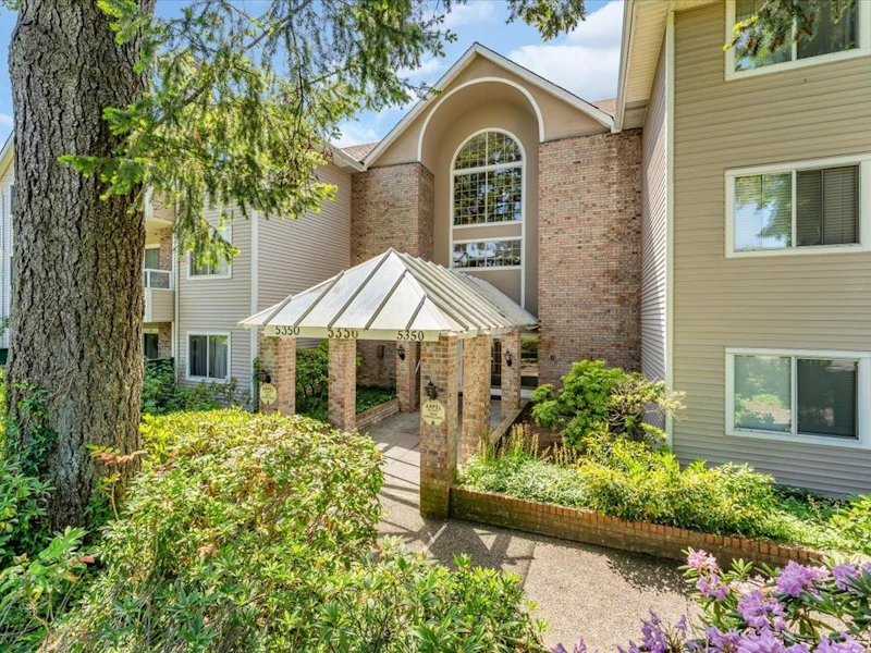 107 - 5350 Victory Street, Burnaby BC V5J 1T1