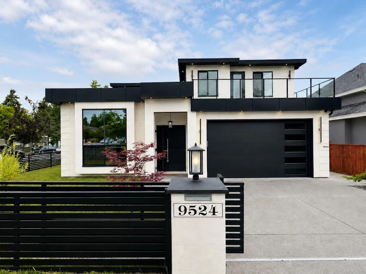 9524 118 Street, Delta, BC, V4C 6J5