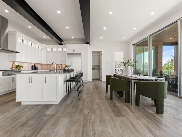 36508 Florence Drive, Abbotsford, BC, V3G 0B6 - 11