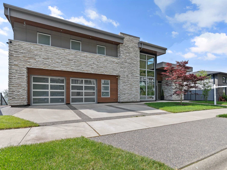 36508 Florence Drive, Abbotsford, BC, V3G 0B6 - 2