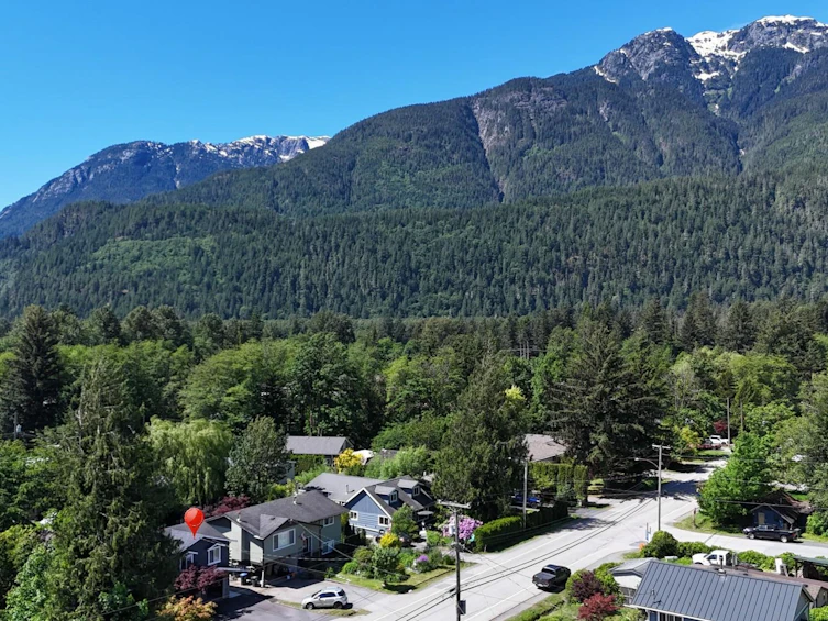 1254 Depot Road, Squamish, BC, V0N 1H0 - 4