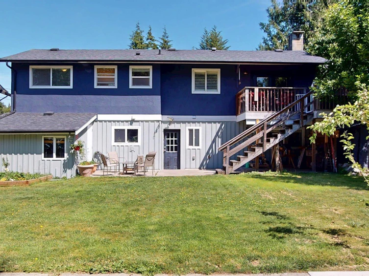 1254 Depot Road, Squamish, BC, V0N 1H0 - 2