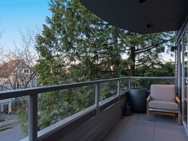 2142 W 1st Avenue, Vancouver, BC, V6K 1E8 - 30