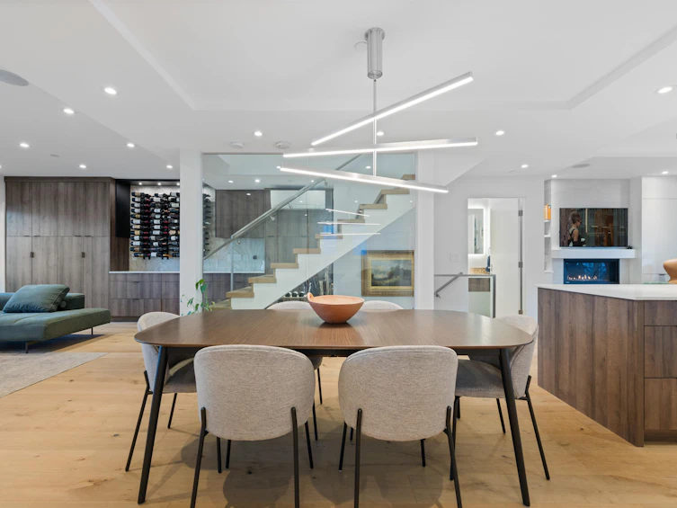 2142 W 1st Avenue, Vancouver, BC, V6K 1E8 - 9