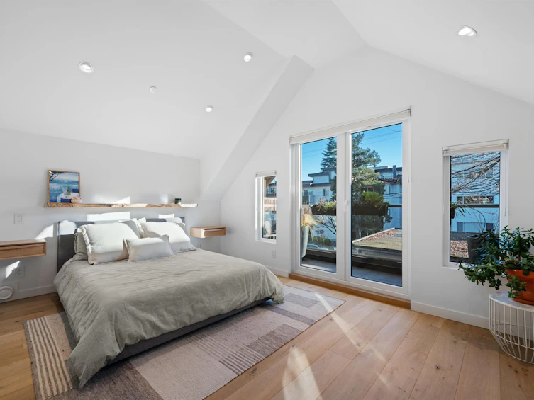 2142 W 1st Avenue, Vancouver, BC, V6K 1E8 - 24