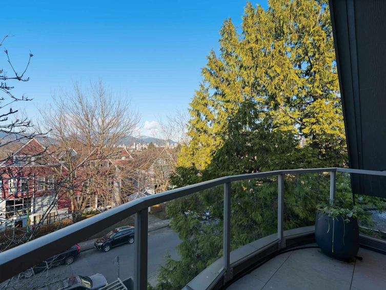 2142 W 1st Avenue, Vancouver, BC, V6K 1E8 - 32