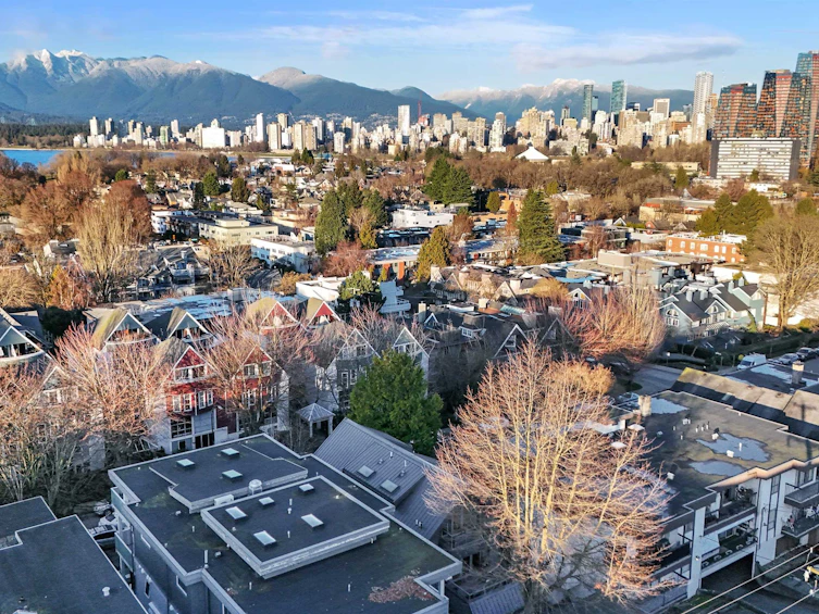 2142 W 1st Avenue, Vancouver, BC, V6K 1E8 - 38