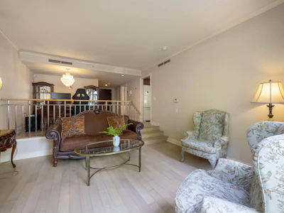 205-638 W 45th Avenue - 4