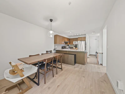 208-6800 Eckersley Road - 5