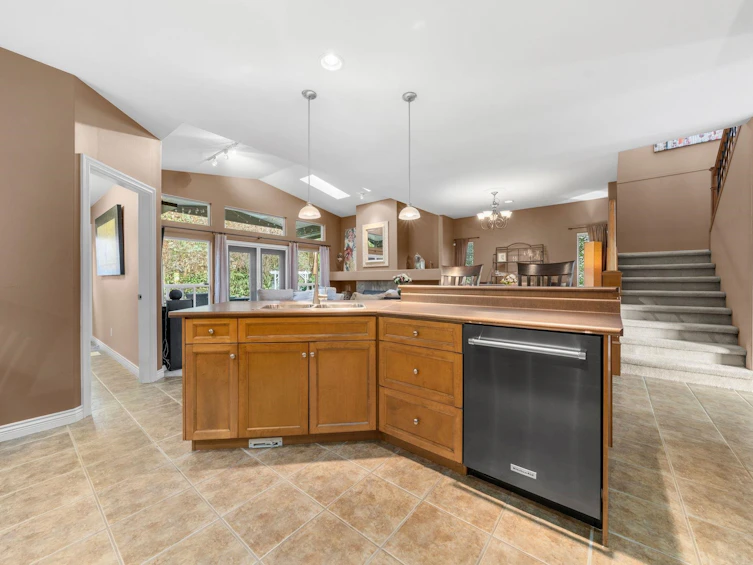 6-11442 Best Street, Maple Ridge, BC, V2X 7C7 - 11