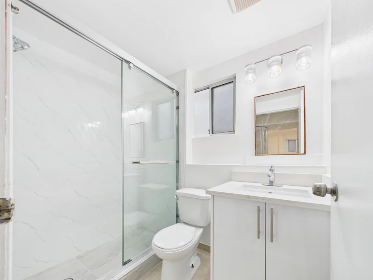 7692 Osler Street, Vancouver, BC, V6P 4C7 - 18