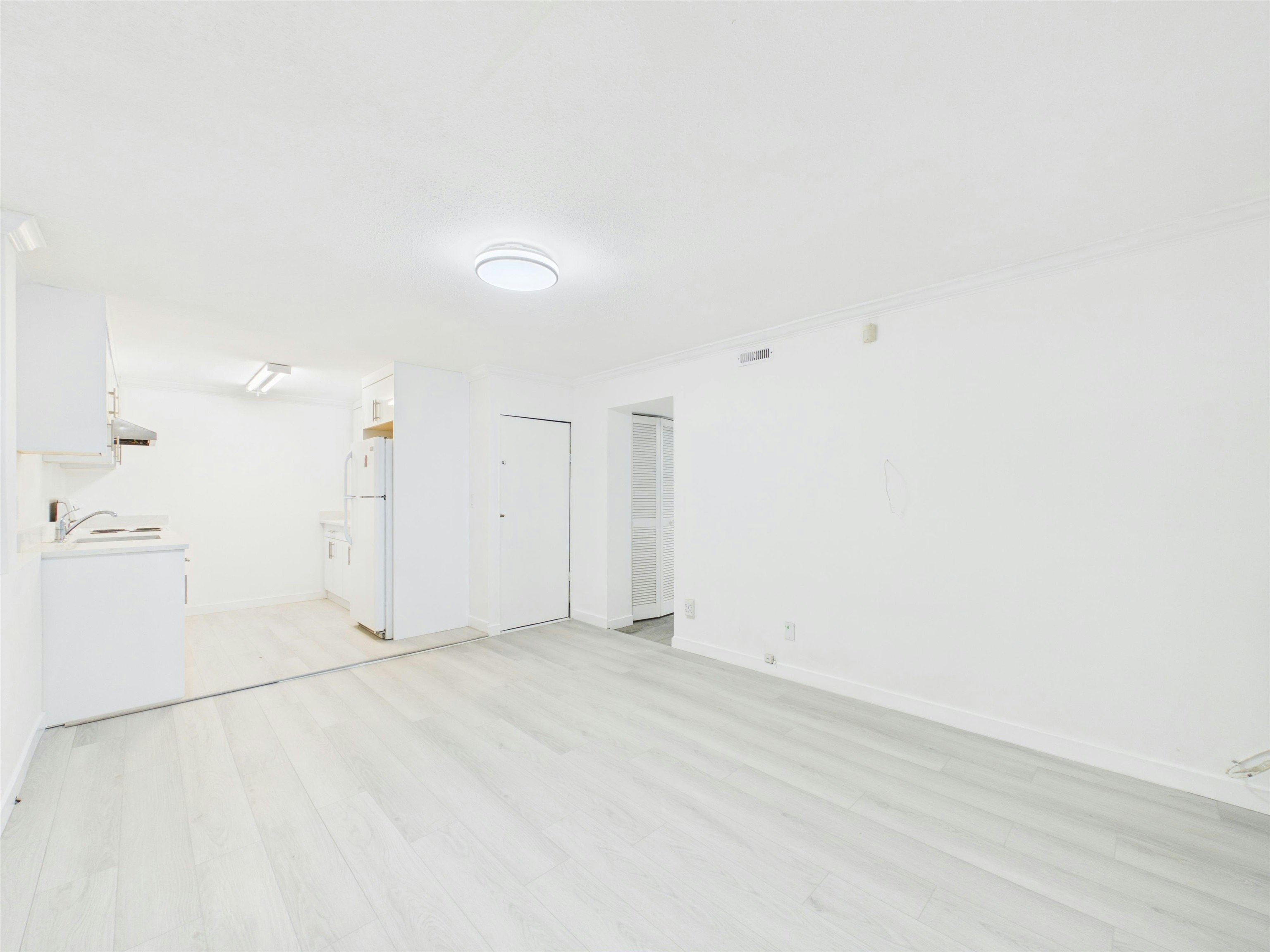 7692 Osler Street, Vancouver, BC, V6P 4C7 - 24