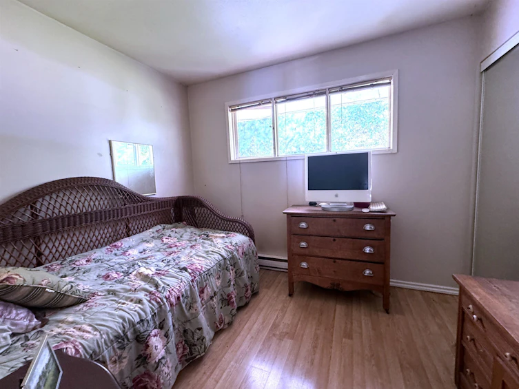4731 Laurel Avenue, Sechelt, BC, V7Z 0B4 - 14