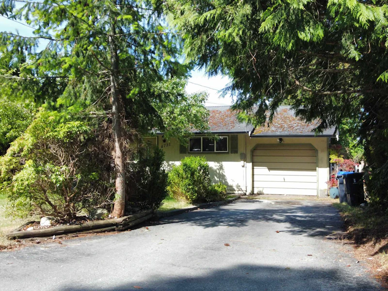 4731 Laurel Avenue, Sechelt BC