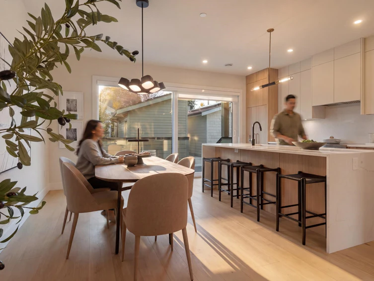 1937 Templeton Drive, Vancouver, BC, V5N 4V9 - 6