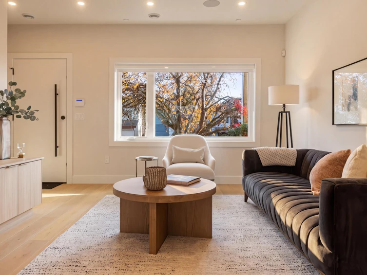 2-1937 Templeton Drive, Vancouver, BC, V5N 4V9 - 9