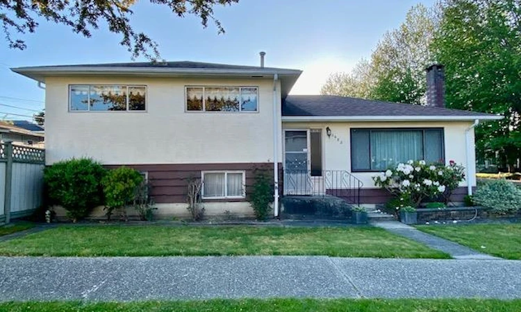 3925 Penticton Street