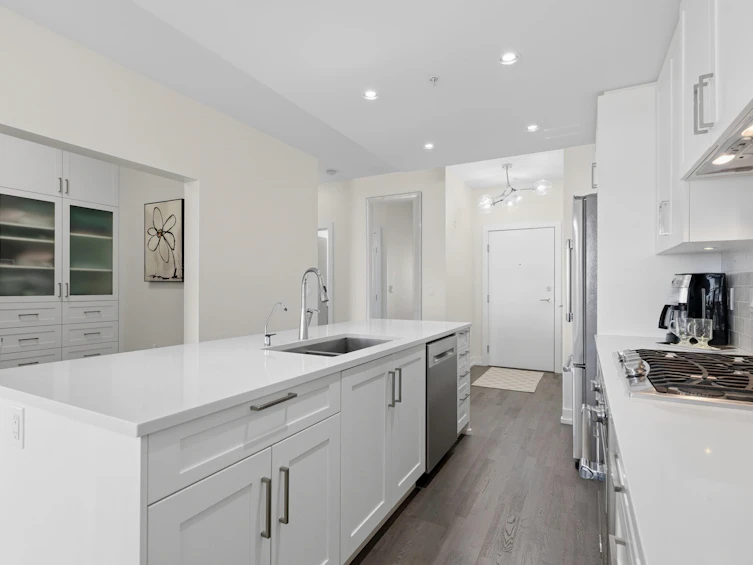 310-1420 Johnston Road, Surrey, BC, V4B 3Z5 - 8