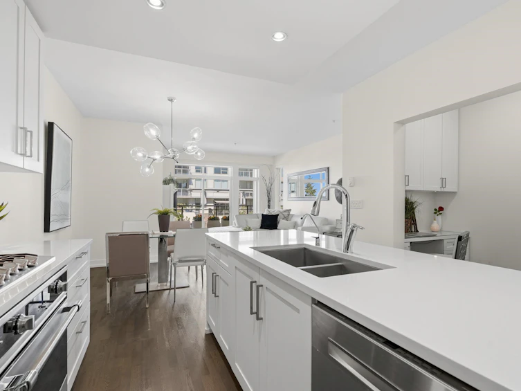 310-1420 Johnston Road, Surrey, BC, V4B 3Z5 - 6