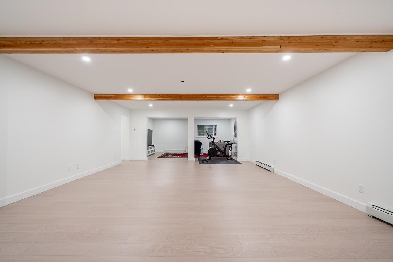 2318 Chantrell Park Drive, Surrey, BC, V4A 9W8 - 30