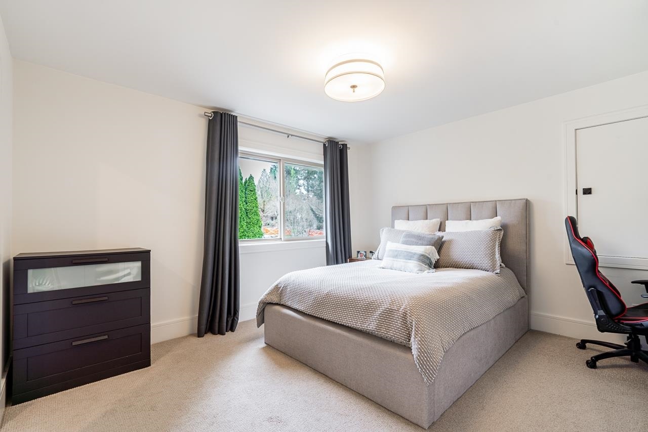 2318 Chantrell Park Drive, Surrey, BC, V4A 9W8 - 28