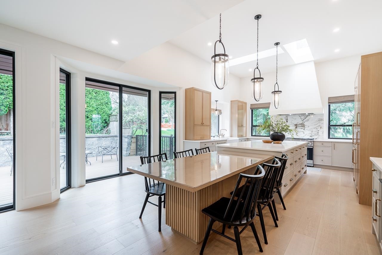 2318 Chantrell Park Drive, Surrey, BC, V4A 9W8 - 15