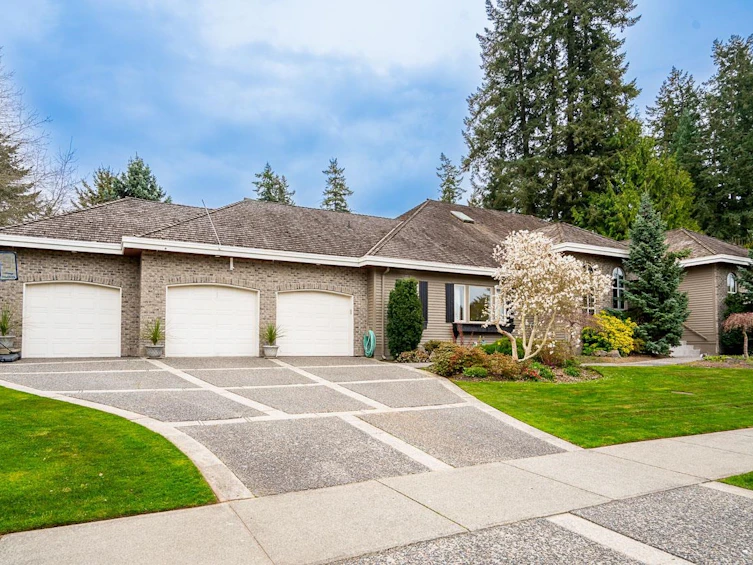 2318 Chantrell Park Drive, Surrey, BC, V4A 9W8