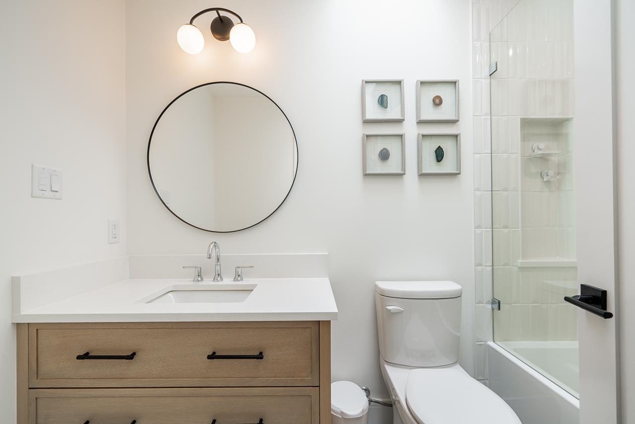 2318 Chantrell Park Drive, Surrey, BC, V4A 9W8 - 27