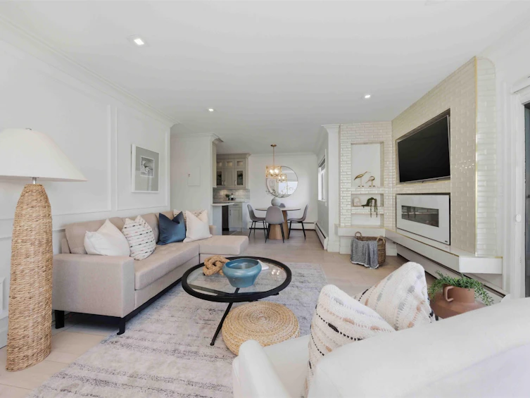 101-330 W 2nd Street, North Vancouver, BC, V7M 1E1 - 4