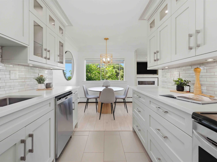 101-330 W 2nd Street, North Vancouver, BC, V7M 1E1 - 11