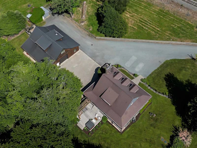 5395 Hooge Road - 4