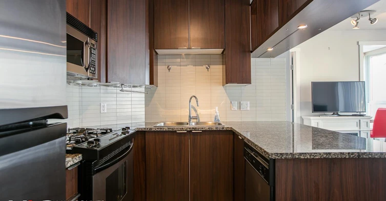 1702-1010 Richards Street, Vancouver, BC, V6B 1G2 - 2