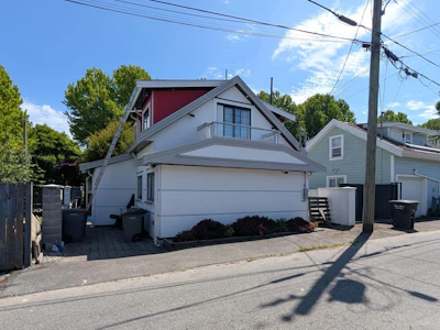 4751 Henry Street - 5