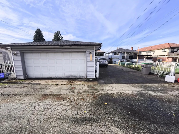 6174 Tyne Street, Vancouver, BC, V5S 3L4 - 8