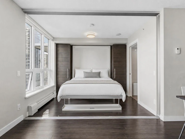 1912-13398 104 Avenue, Surrey, BC, V3T 1V6 - 13