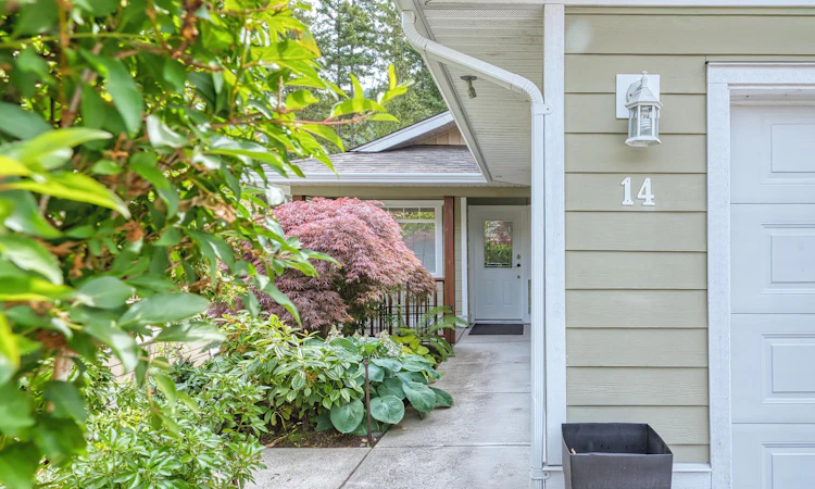14-12710 Lagoon Road