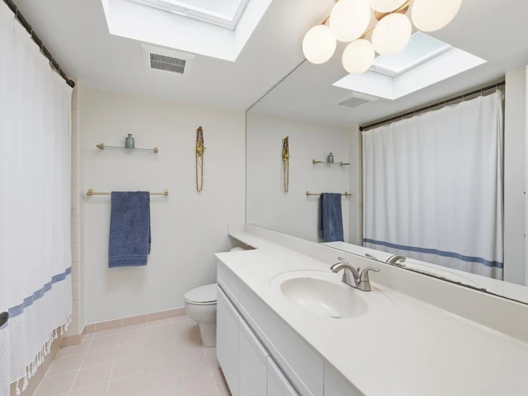 1004-995 Roche Point Drive, North Vancouver, BC, V7H 2X4 - 13