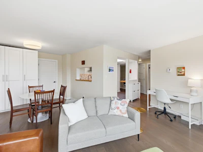 1004-995 Roche Point Drive - 5