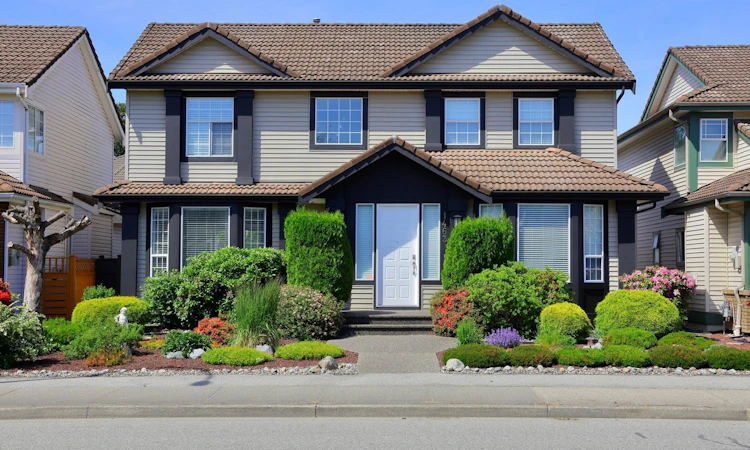 1463 Riverwood Gate