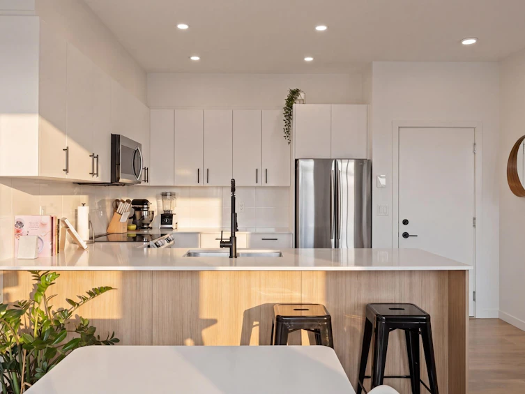 81-15255 Sitka Drive, Surrey, BC, V3S 0B1 - 5