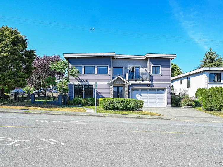 15807 Buena Vista Avenue, Surrey, BC, V4B 2A2 - 2