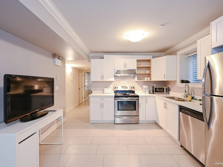 15807 Buena Vista Avenue, Surrey, BC, V4B 2A2 - 31
