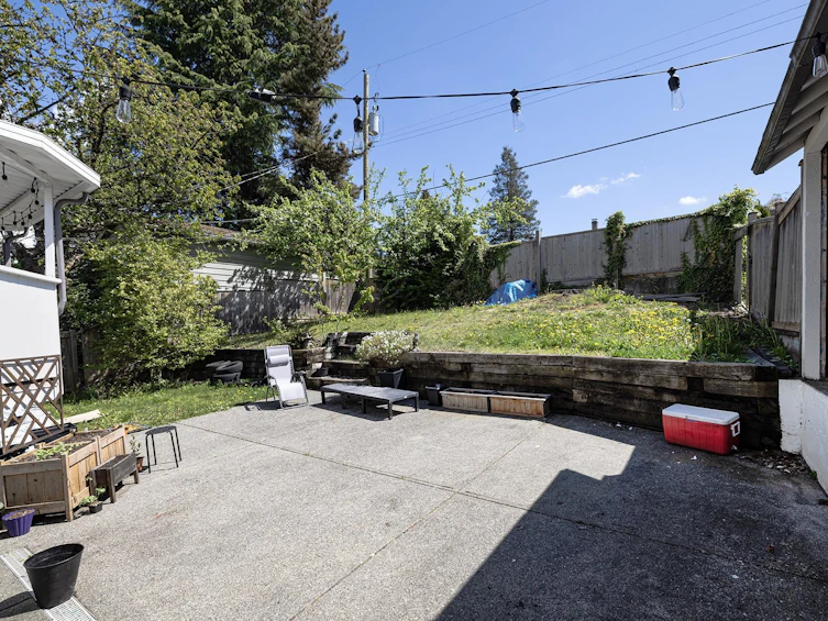 4378 Briarwood Crescent, Burnaby, BC, V5G 2M6 - 28