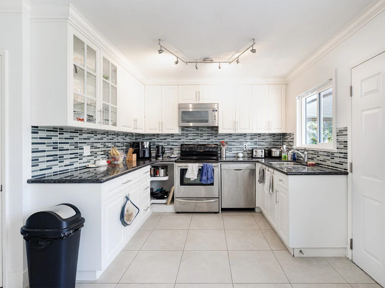 4378 Briarwood Crescent, Burnaby, BC, V5G 2M6 - 7